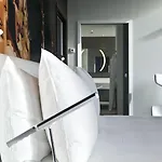 南特丽笙布鲁酒店 4*