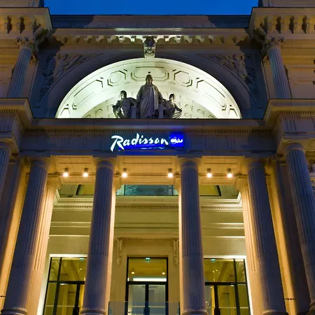 מלון Radisson Blu נאנט
