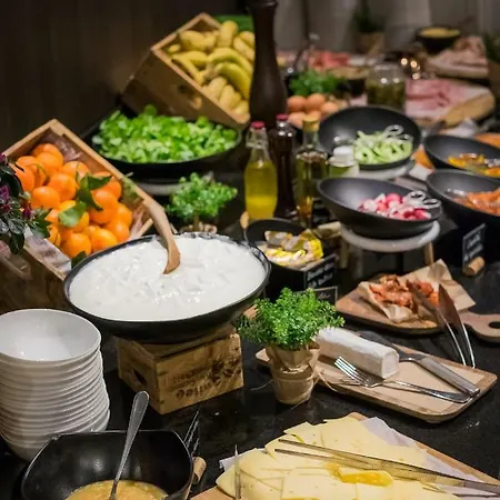 Radisson Blu Hotel 4*